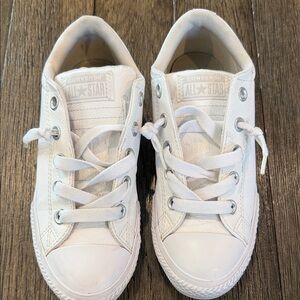 Converse Kids White Low Top Canvas Sneakers size 3